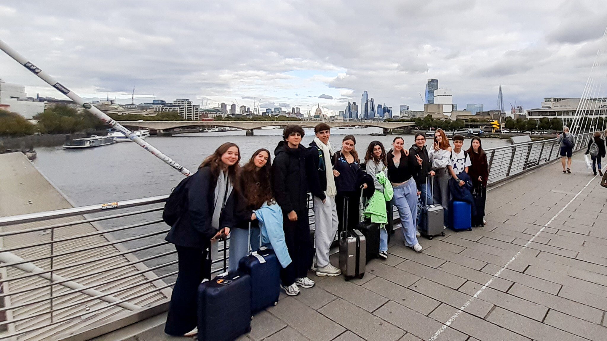 A Dive into the Heart of Theatre: ISL Students Experience TaPS in London