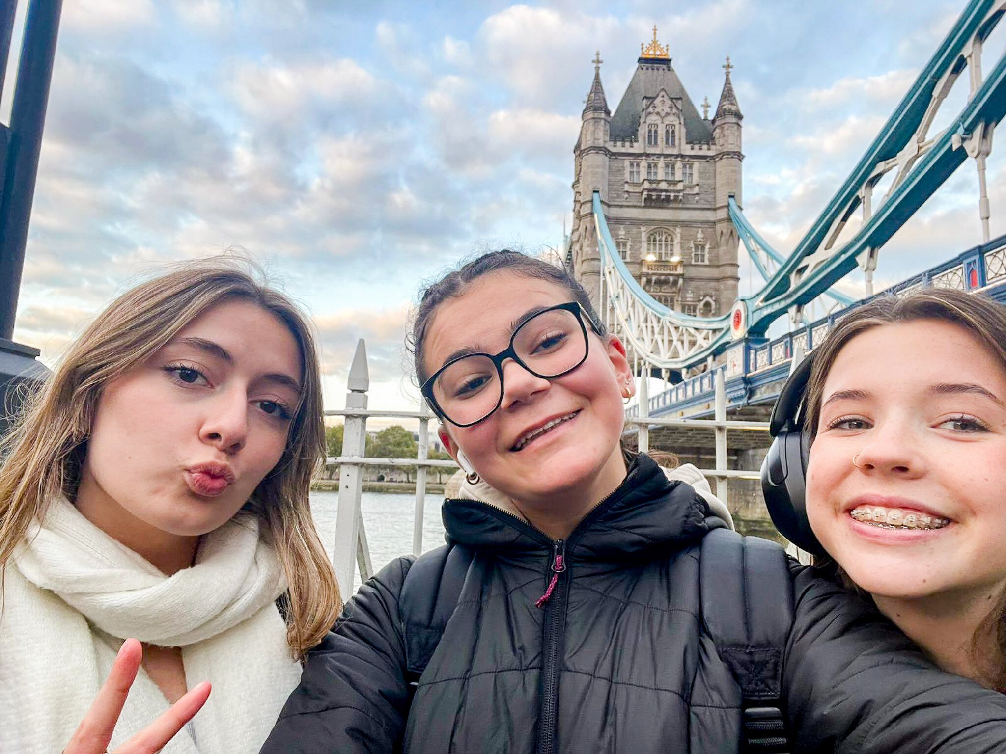 A Dive into the Heart of Theatre: ISL Students Experience TaPS in London