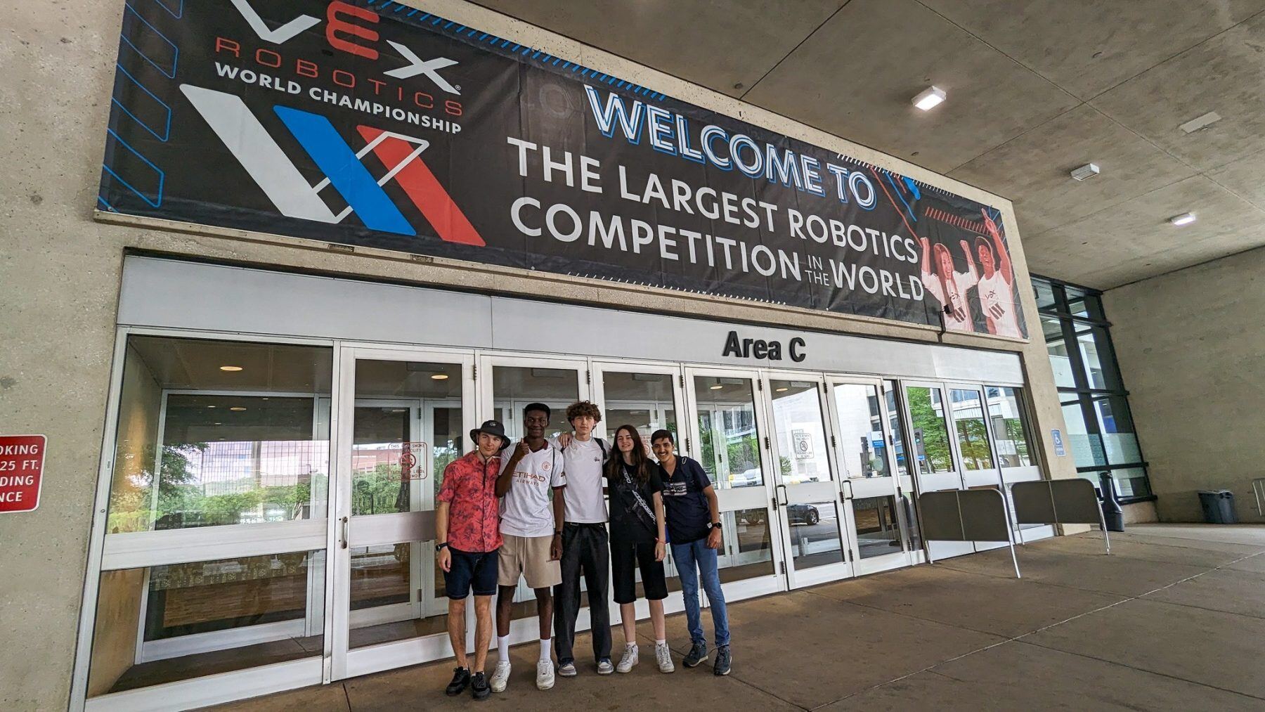 ISL Represents Switzerland at 2024 VEX Robotics World Championship 1