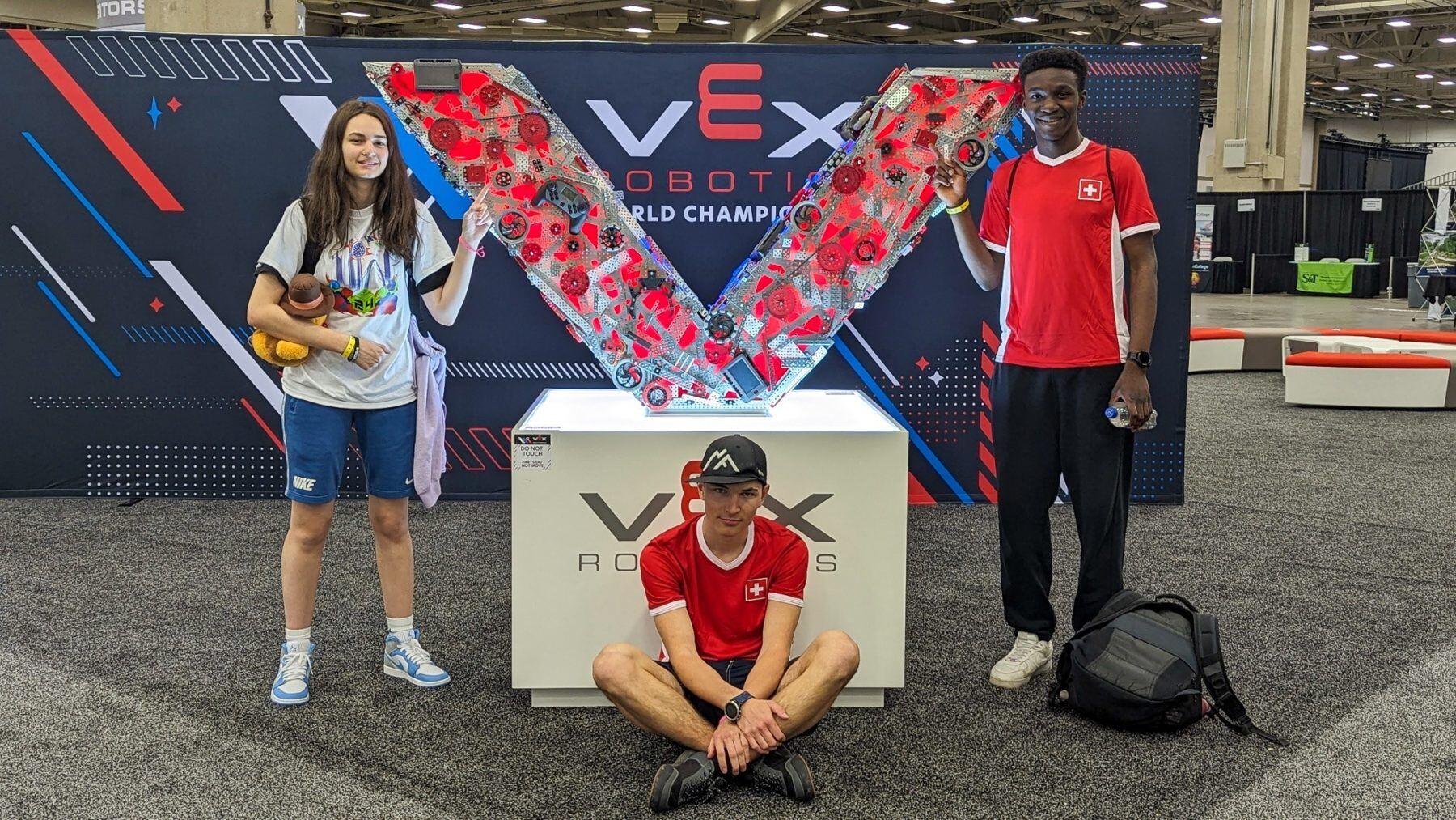 ISL Represents Switzerland at 2024 VEX Robotics World Championship 5