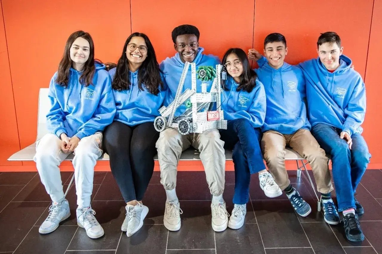 International School of Lausanne’s first robotics club_result